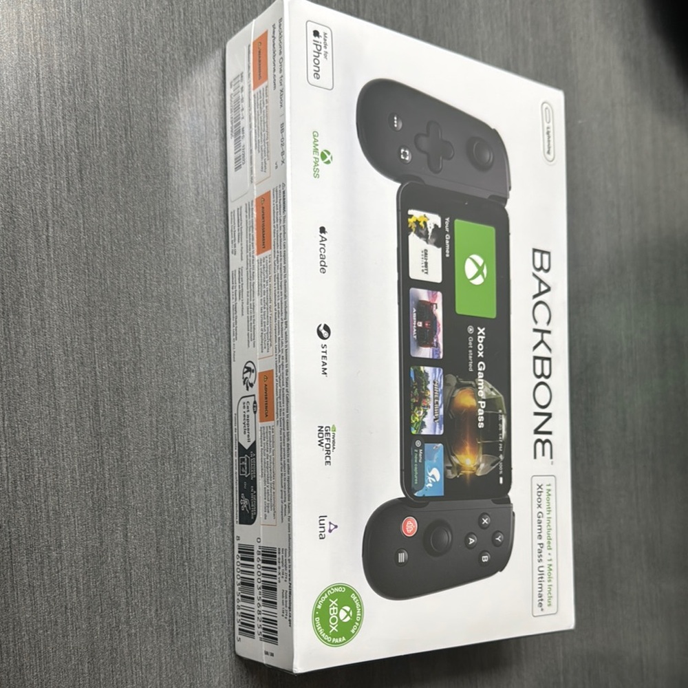 BACKBONE Lightning Xbox Gaming Controller for iPhone Brand New sealed!